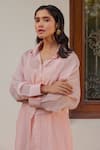 Buy_Kapraaaha_Pink Jacket Organza Collared Straight Dress With  