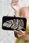 Buy_THE TAN CLAN_Black Embroidery Afrah Leaf Clutch 