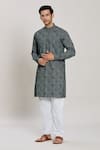 Arihant Rai Sinha_Grey Pure Cotton Printed Geometric Kurta And Pant Set _Online_at_Aza_Fashions