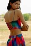 Raasa_Multi Modal Print Blast Sweetheart Neck Crop Top  _Online
