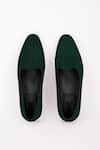 Shop Bubber Couture Green Colton Solid Pointed-toe Mojdi at Aza Fashions Shop_Bubber Couture_Green Colton Solid Pointed-toe Mojdi _at_Aza_Fashions