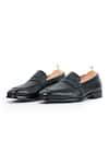 Buy_Vantier_Black Ripper Grain Penny Loafers _Online_at_Aza_Fashions