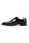 Buy_Vantier_Black Plain Gabriel Oxford Patent Leather Shoes _Online_at_Aza_Fashions