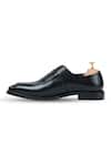Buy_Vantier_Black Plain Melvin Single Monk Leather Shoes _Online_at_Aza_Fashions