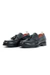 Buy_Vantier_Black Crocodile Textured Dominator Tassel Slip-on Shoes _Online_at_Aza_Fashions