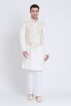 Buy_Arun verma_Ivory Linen Embroidered Resham Kurta With Pant _at_Aza_Fashions