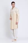 Buy_Arun verma_Beige Linen Embroidered Geometric Pattern Kurta With Pant 