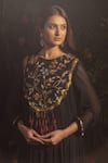 Samatvam by Anjali Bhaskar_Black Blended Georgette Embroidery Thread Round Neck Hadia Floral Anarkali _Online