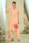 Buy_ORIGANI_Peach Cotton Silk Embellished Applique Flat Collar Floral Kurta With Pant_at_Aza_Fashions