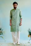 Buy_Nero India_Green Crushed Tissue Textured Stripe Pattern Straight Kurta _at_Aza_Fashions