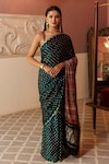 Buy_Geroo Jaipur_Green Modal Silk Printed Bandhani Pallu Saree With Unstitched Blouse Piece_at_Aza_Fashions