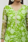 Buy_Yuvrani Jaipur_Green Chanderi Floral V Neck Pattern Straight Kurta Set _Online_at_Aza_Fashions