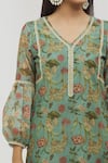 Yuvrani Jaipur_Green Chanderi Floral V Neck Straight Pattern Kurta Set _at_Aza_Fashions