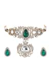 Auraa Trends_Green Kundan Embellished Pendant Choker Set _Online_at_Aza_Fashions