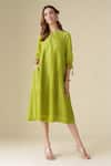 Buy_Mushio_Green Chanderi Silk Plain Round Neck Paavni Dress _at_Aza_Fashions