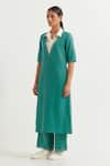 Buy_TIC_Green Cotton Slub Plain Collared Neck Contrast Straight Kurta With Pant 