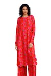 17:17 by Simmi Saboo_Pink Chanderi Silk Print Chilli Round Neck Abhira Kurta With Pant _Online_at_Aza_Fashions