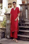 Buy_17:17 by Simmi Saboo_Maroon Chanderi Silk Print Leaf V- Neck Anjum Kurta With Pant _at_Aza_Fashions