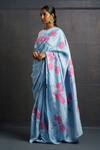 Rouka by Sreejith Jeevan_Blue Silk Embroidered Floral Contrast Saree With Unstitched Blouse Piece _Online_at_Aza_Fashions