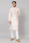 Buy_Hilo Design_Peach Semi Raw Silk Embroidery Resham Oxlip Floral Placket Kurta _at_Aza_Fashions