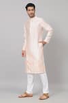 Buy_Hilo Design_Peach Semi Raw Silk Placement Patch Leaves Abrikos Embroidered Kurta With Pant