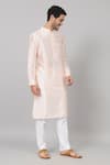 Buy_Hilo Design_Peach Semi Raw Silk Placement Embroidery Flower Taozi Kurta With Pant