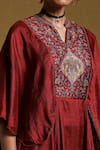 Buy_Ritu Kumar_Maroon Kurta Silk Print Mughal Bloom Mandarin Kulha With Paisley Pant 