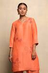 Buy_Avni Bhuva_Orange Linen Embroidery V-neck Niko Placement Floral Motif Kurta And Pant Set _Online_at_Aza_Fashions