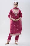 Samyukta Singhania_Pink Kurta Dola Silk Hand Work Bead Notched Floral Detailed Yoke Pant Set _Online_at_Aza_Fashions