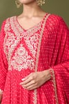 Samyukta Singhania_Red Georgette Printed Leheriya V Neck Embroidered Anarkali With Dupatta _at_Aza_Fashions