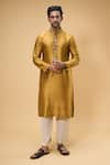 Buy_Taavare_Gold Rawsilk Embellished Applique Placed Floral Kurta With Pant _at_Aza_Fashions