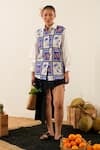 Buy_Urban life_White Cotton Poplin Print Patchwork Collar Shirt _at_Aza_Fashions