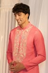 Soniya G x AZA_Pink Handloom Embroidered Floral Kurta Set _Online