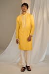 Buy_Soniya G x AZA_Yellow Handloom Embroidered Floral Kurta Set