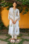 Buy_Maison Shefali_Ivory Cotton Hand Block Print Floral Notched Round Kurta And Pant Set _at_Aza_Fashions