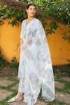 Buy_Maison Shefali_Ivory Cotton Hand Block Print Floral Boota V Neck Kurta Pant Set 