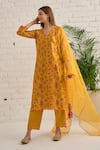 Buy_Bhawna Sethi_Yellow Kurta Pure Cotton Chanderi Printed Floral V Neck Hyacinth Set _at_Aza_Fashions