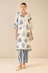 Buy_Shivani Bhargava_Blue Chanderi Lining Cotton Print Floral Fantasy V Neck A-line Kurta _at_Aza_Fashions