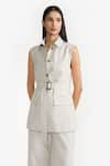 Buy_PERONA_Beige Cotton Solid Collared Ariana Front Pocket Vest 