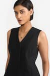 Buy_PERONA_Black Cotton Plain V Neck Maia Vest 