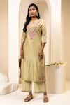 Buy_Suvastram_Green Kurta Chanderi Silk Embroidery Floral Notched With Palazzo _Online_at_Aza_Fashions