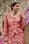 Buy_KARAJ JAIPUR_Red Kurta And Gharara Muslin Printed Floral Keyhole Set