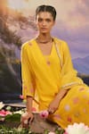 Buy_Charu Makkar_Yellow Kurta And Pant Mul Chanderi Embroidered Floral Blunt V Neck Set 