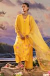 Buy_Charu Makkar_Yellow Kurta And Pant Mul Chanderi Embroidered Floral Blunt V Neck Set _at_Aza_Fashions