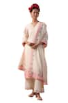Buy_Charu Makkar_Ivory Mul Chanderi Embellished Floral Lace V Neck Checkered Pattern Kurta Set_Online_at_Aza_Fashions