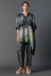 Buy_Clos_Grey Dupion Silk Printed Abstract V-neck Kaftan Tunic With Pant _at_Aza_Fashions