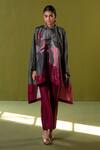 Buy_Clos_Grey Dupion Silk Printed Abstract Collared Embroidered Kurta And Pant Set _at_Aza_Fashions