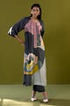 Buy_Clos_Grey Dupion Silk Printed Abstract Geometric Floral Kurta With Pant_at_Aza_Fashions