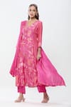 Buy_Samyukta Singhania_Pink Pure Muslin Printed Botanical V Neck Kurta Set _Online_at_Aza_Fashions