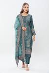 Buy_Samyukta Singhania_Green Pure Muslin Printed Bouquet Round Neck Kurta Pant Set _at_Aza_Fashions